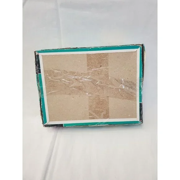 Used 500 Piece Puzzle Box 3 Puzzles - Picture 2 of 10